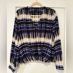 patterned Ann Taylor blouse with front snap